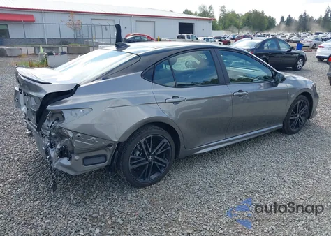 2025 Toyota Camry Le/Se/Xle/Xse z USA, uszkodzony, nr VIN 4T1DBADK0SU524298